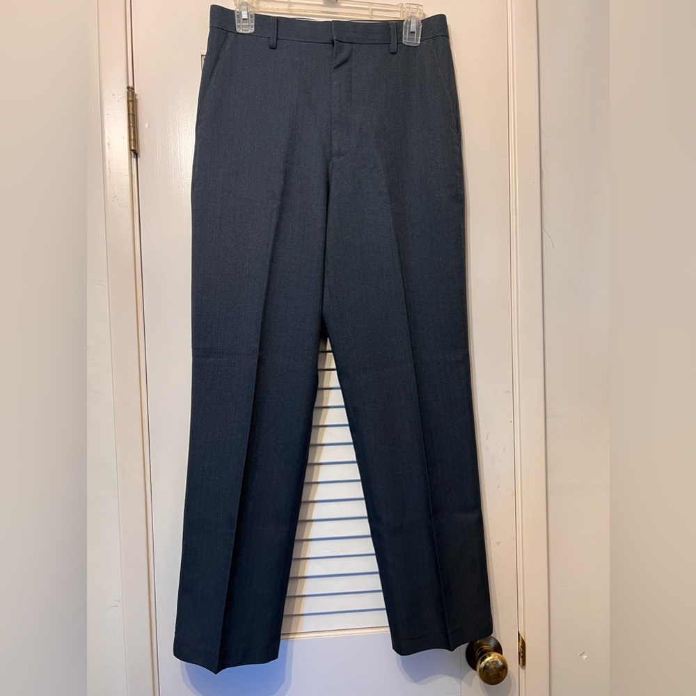 Crocodile vintage dark gray flat front dress pants / Size 31 x 29 100% Tetoron